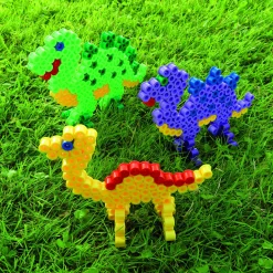 Hama strijkkralen maxi 600 stuks dino's in box