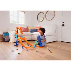 Hot Wheels Action Vertical 8 Jump