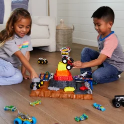 Hot Wheels Monster Trucks Arena Smashers Main Event
