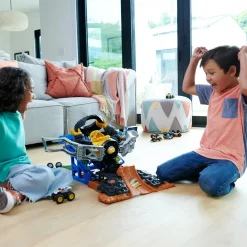 Hot Wheels monstertruck arena smasher takedown