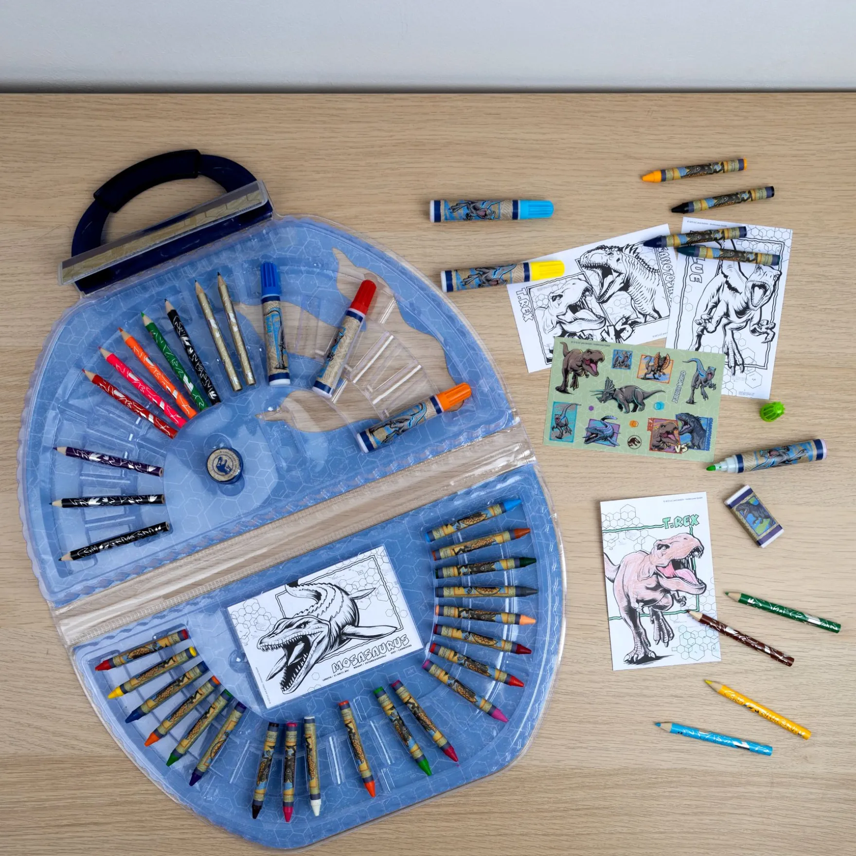 Jurassic World Kleurkoffer 51-delig