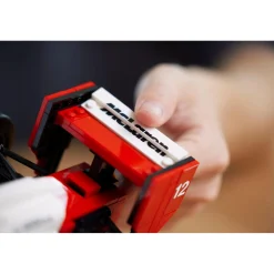 LEGO 10330 Icons McLaren MP4/4 en Ayrton Senna