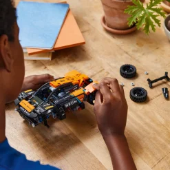 LEGO Technic 42166  Neom Mclaren Extreme E Race Car