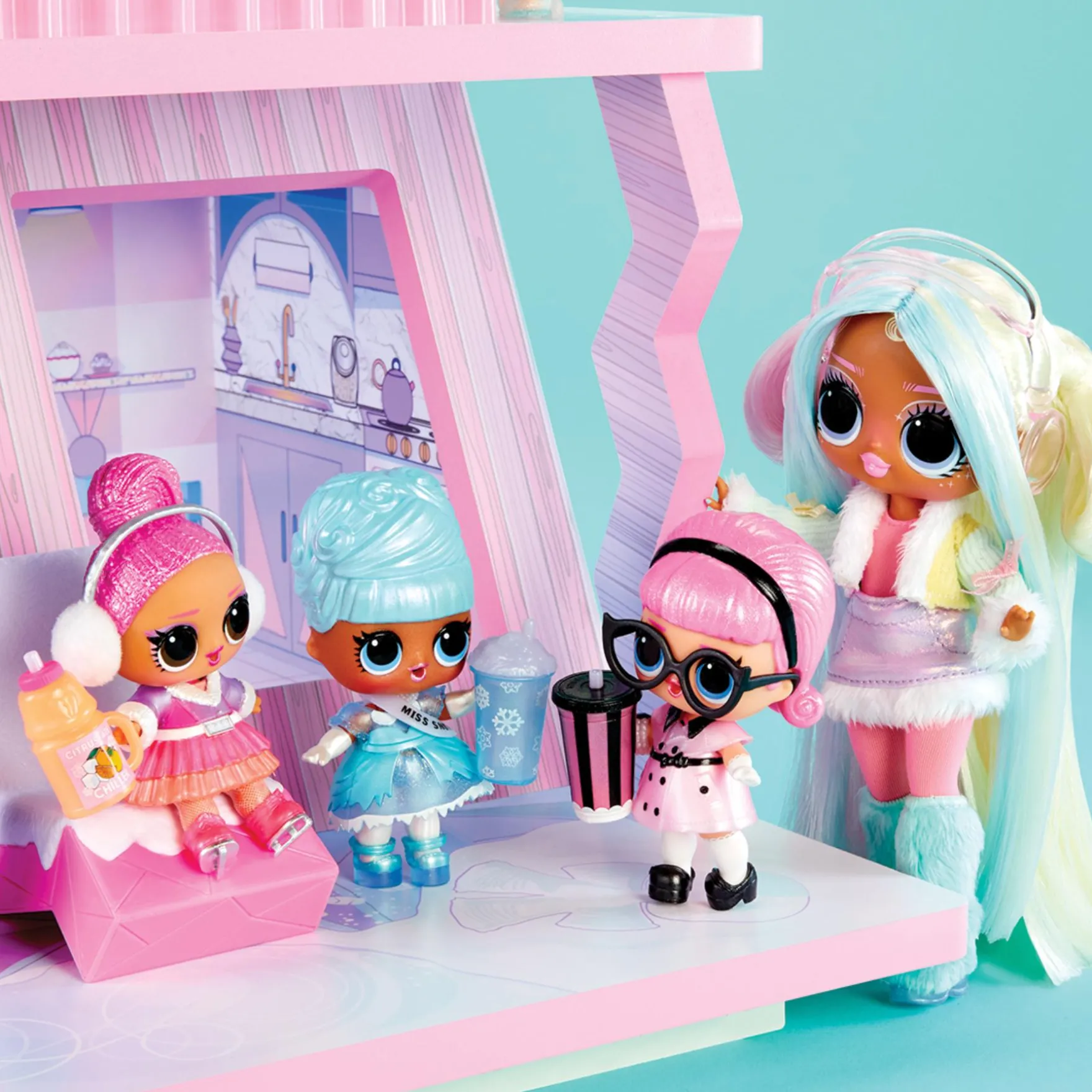 L.O.L. Surprise Winter Snow Chalet