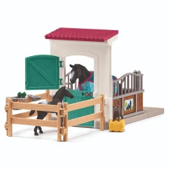 Schleich 42611 Horse Box with mare and foal