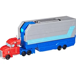 Transformers earthspark Optimus Prime battle trailer